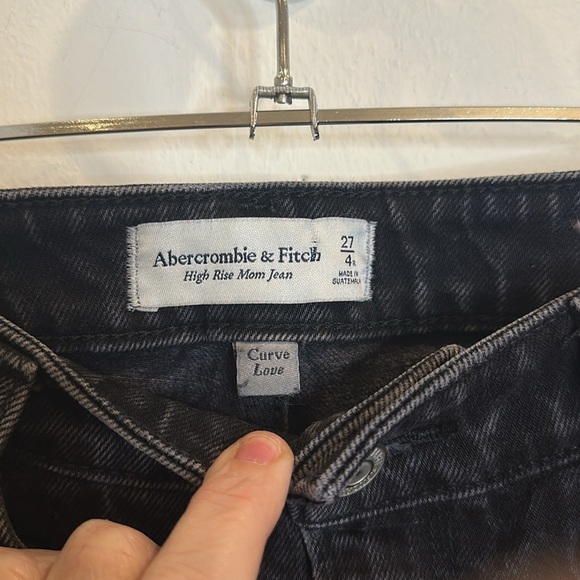 ABERCROMBIE & FITCH HIGH RISE MOM JEAN CURVE LOVE 27/4 - Picture 4 of 8